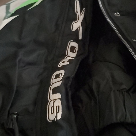 Like new never worn🥶Men Snow Pro green & Blk Winter Sports Jacket - Picture 3 of 6